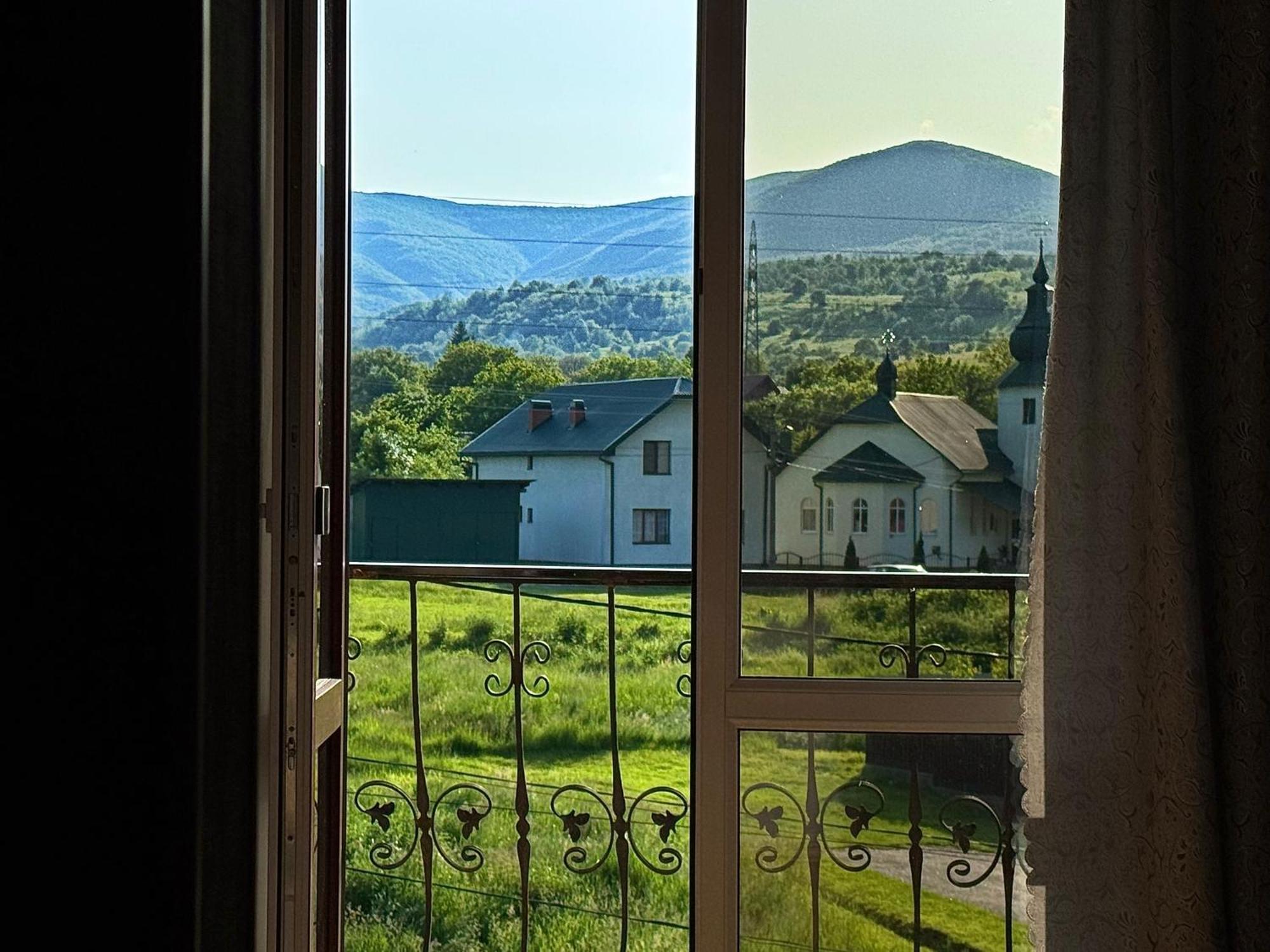 Садиба В Горах У Аліни Solotschyn Exterior foto